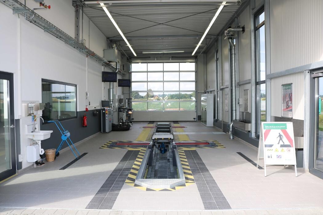 Bilder DEKRA Automobil GmbH Außenstelle Burgkirchen