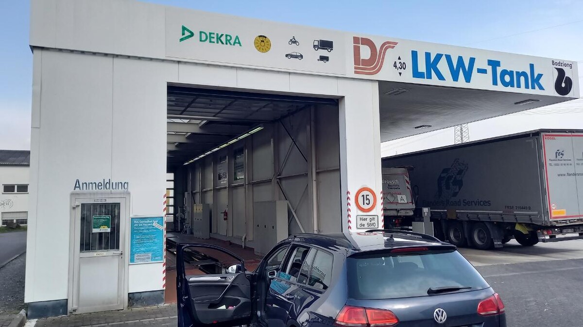 Bilder DEKRA Automobil GmbH Außenstelle Frechen