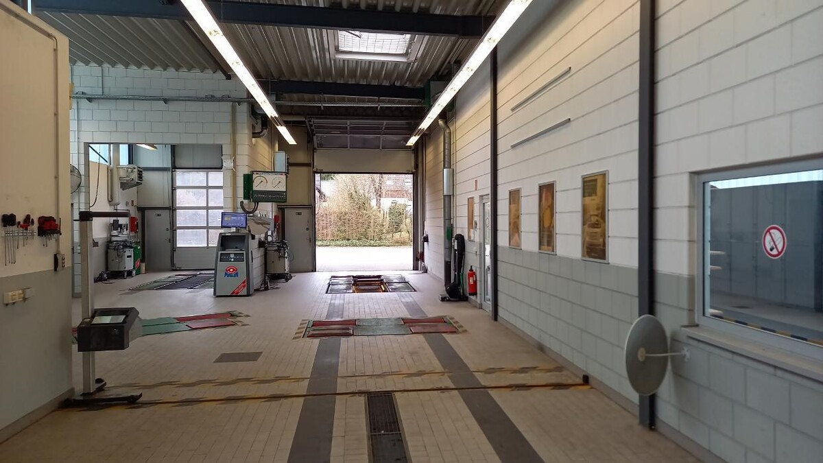 Bilder DEKRA Automobil GmbH Außenstelle Gummersbach