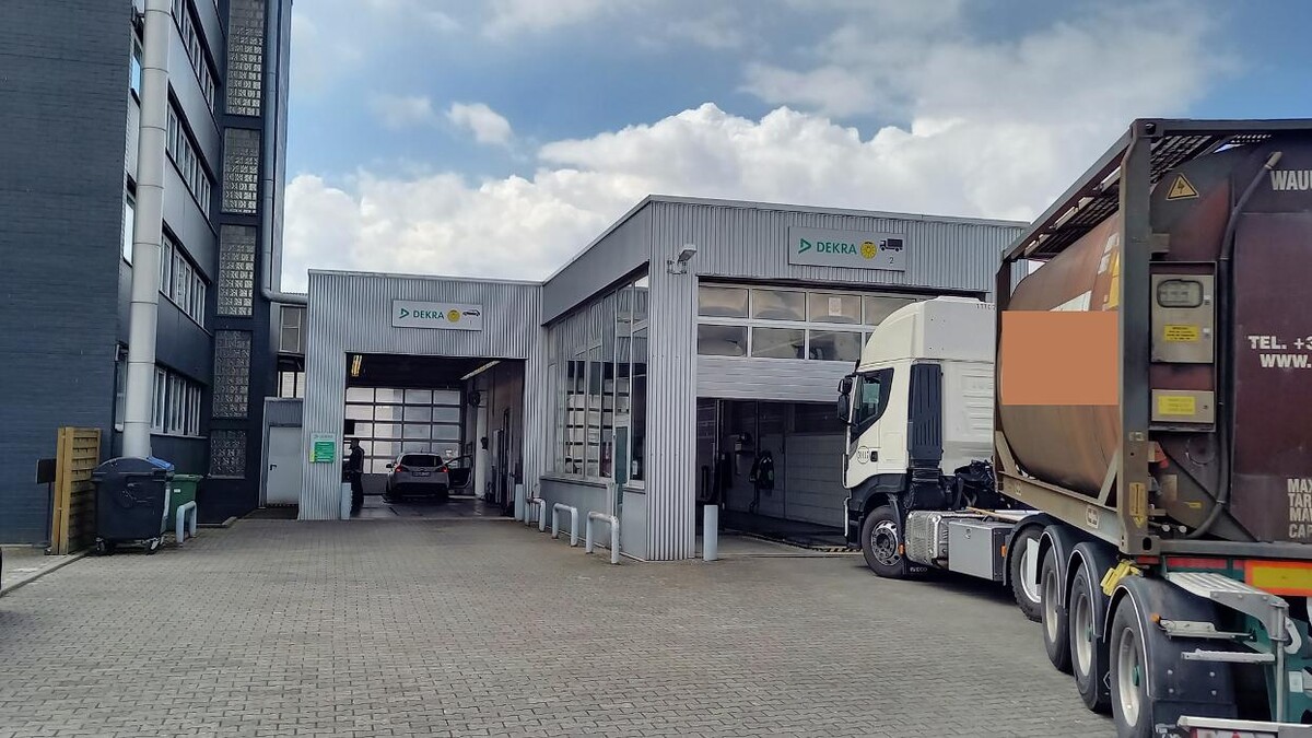 Bilder DEKRA Automobil GmbH Station Köln-Porz