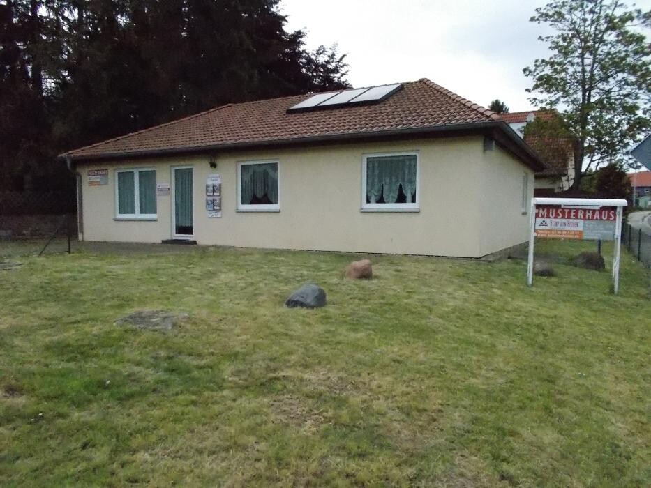 Bilder Heinz von Heiden-Musterhaus Wefensleben - Wir bauen Ihr Massivhaus.