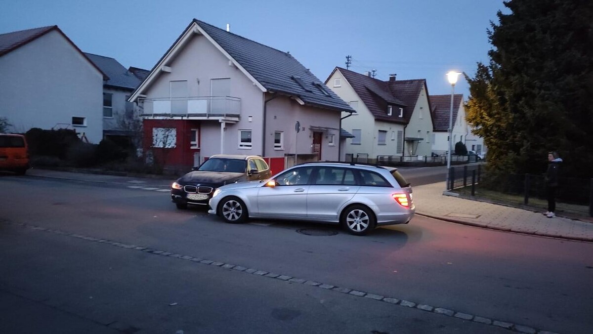 Bilder Kfz Gutachter & Sachverständiger | UNFALLGUTACHTER24 GmbH