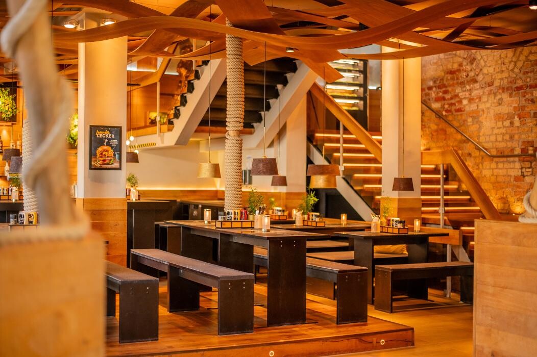 Bilder PETER PANE Burgergrill & Bar