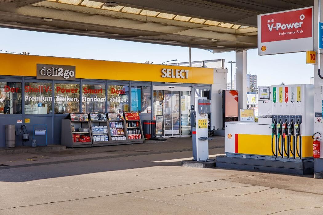 Bilder Shell Recharge Charging Station