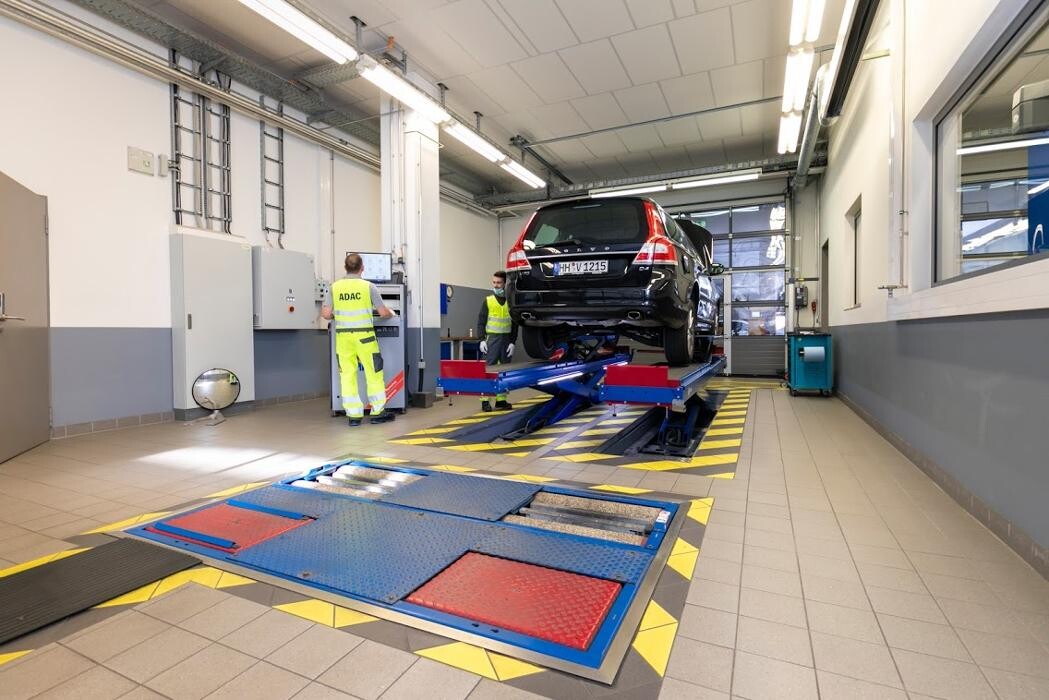 Bilder ADAC Prüfzentrum Hamburg