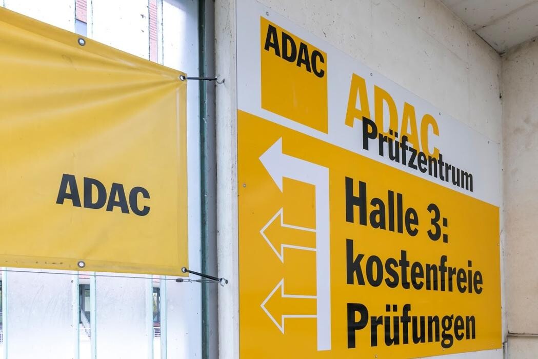 Bilder ADAC Prüfzentrum Hamburg