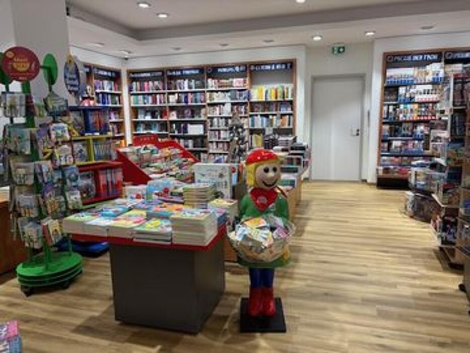 Bilder Thalia Hamburg - Weiße Rose