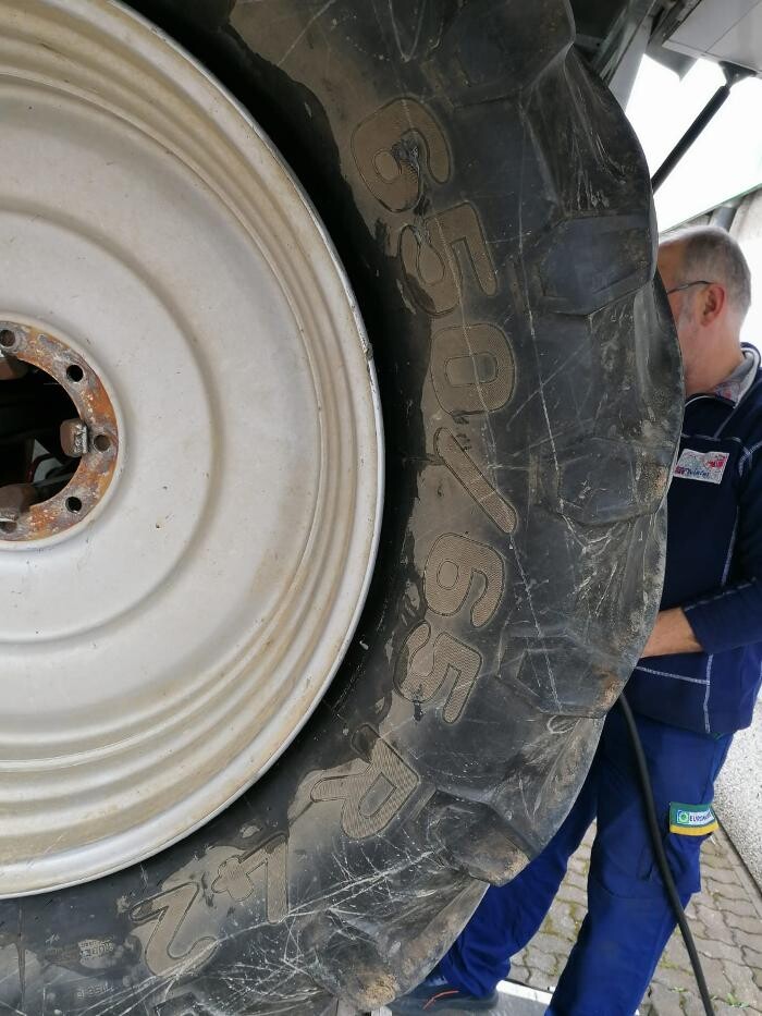 Bilder Reifenkaufhaus GmbH