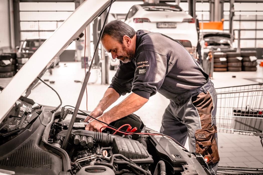 Bilder Premio Reifen + Autoservice Jendrossek Autoteile GmbH