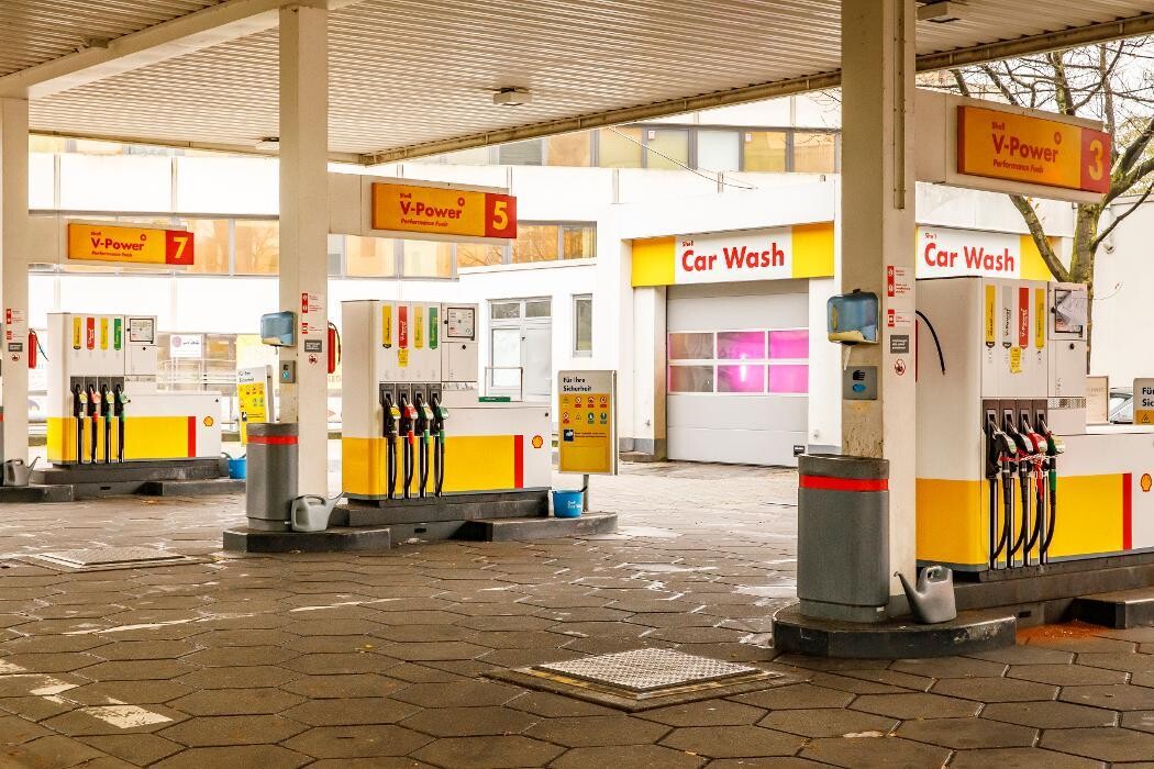 Bilder Shell Recharge Charging Station