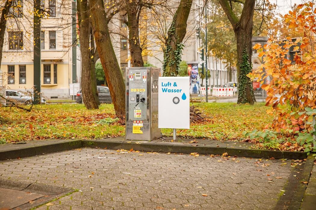 Bilder Shell Recharge Charging Station