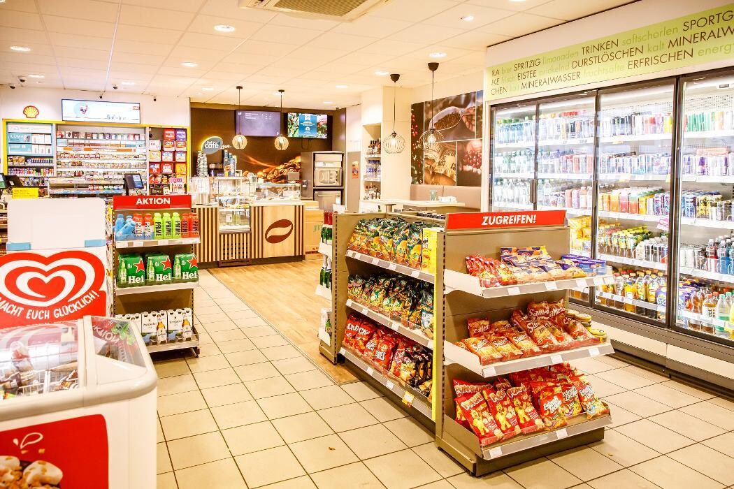 Bilder Shell Recharge Charging Station