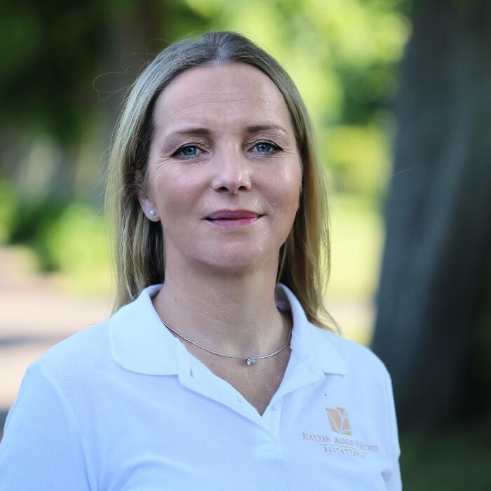 Bilder Bestatterin Katrin Auge - Bestatter Güstrow