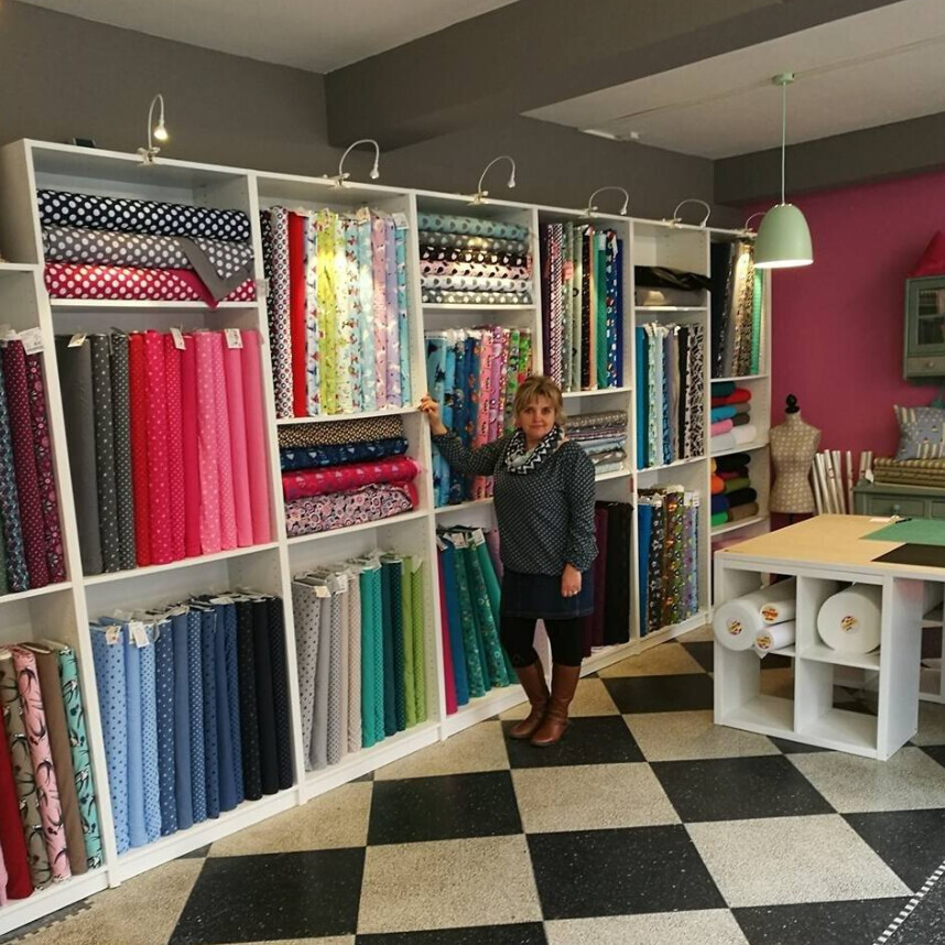 Bilder Stoff mit Knöpfchen