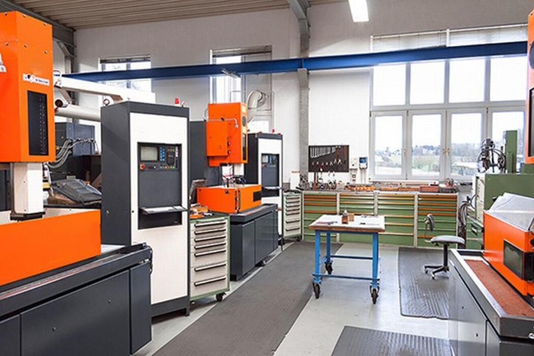 Bilder Schönherr & Selbach Erodiertechnik GmbH & Co. KG
