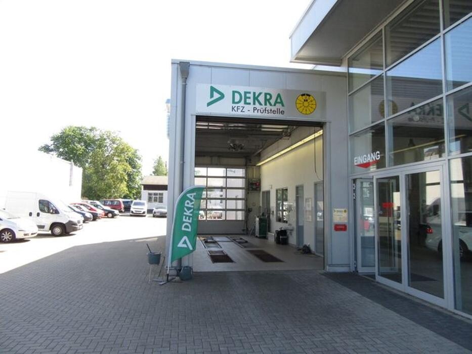 Bilder DEKRA Automobil GmbH Station Haan