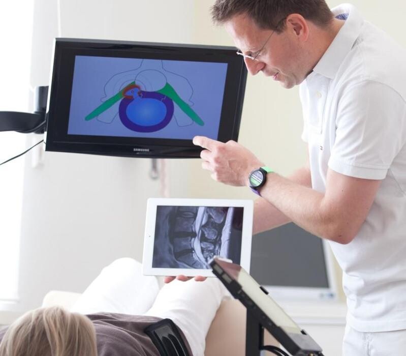 Bilder Rücken Privatpraxis - Dr. med. Bakki, Orthopäde