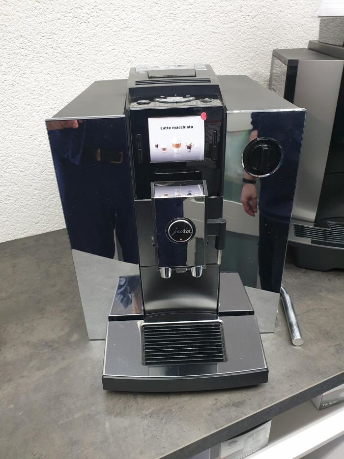 Bilder Becker GmbH | Hausgeräte, Kaffeeautomaten & Siebträger