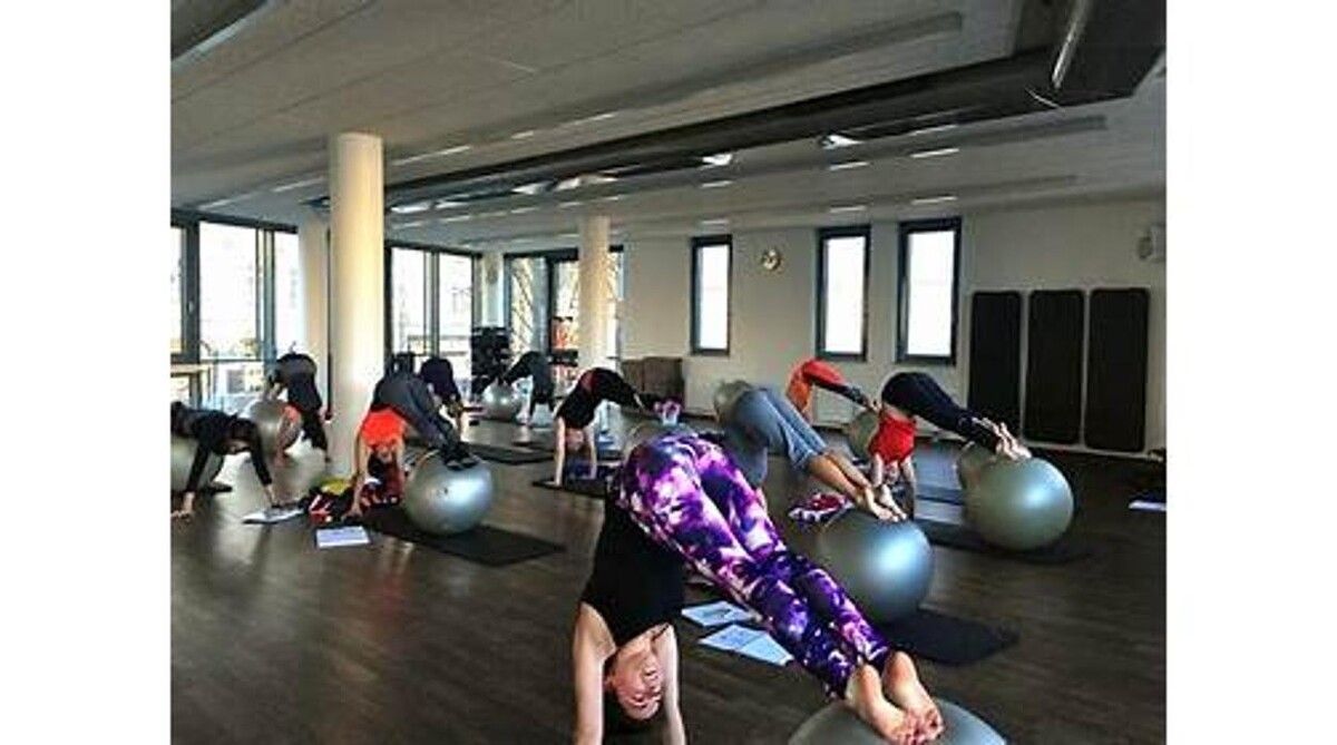 Bilder Pilates Academy