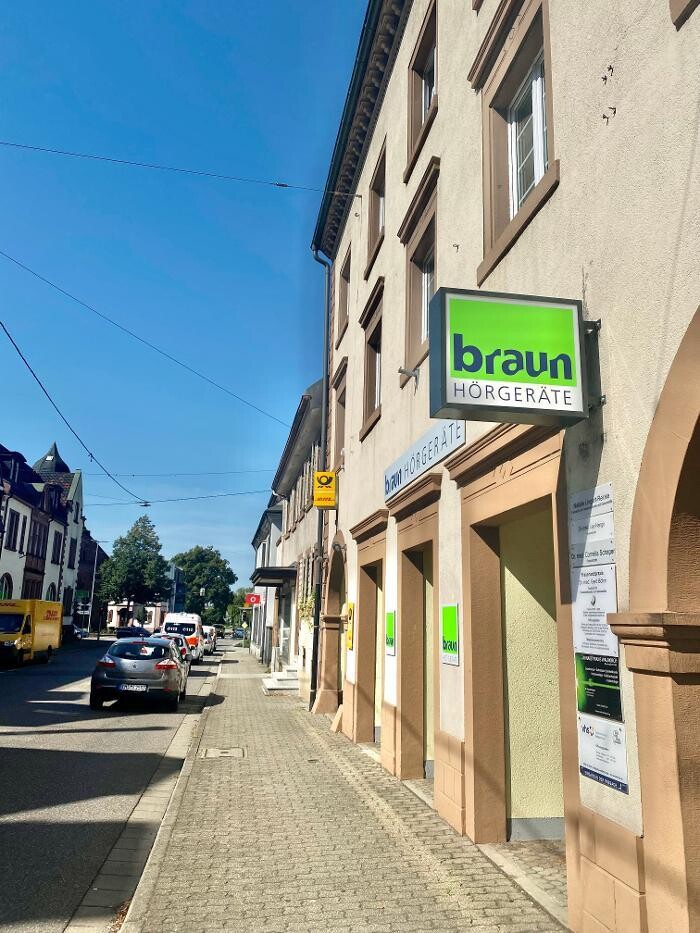 Bilder braun Hörgeräte Waldkirch