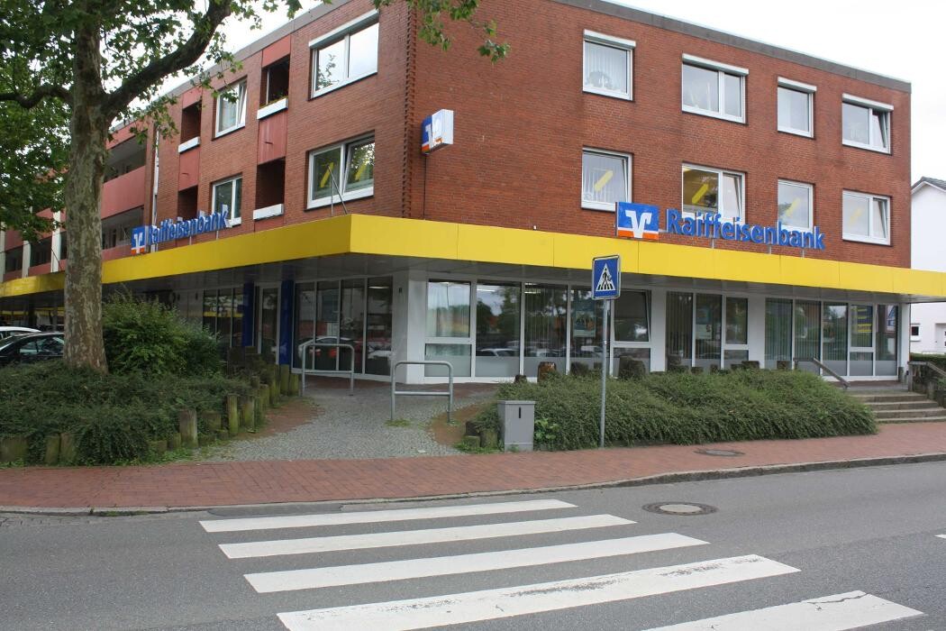 Bilder Raiffeisenbank eG, Leezen