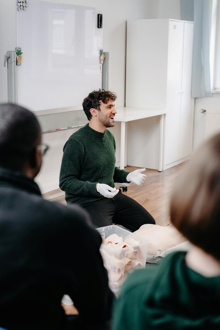 Bilder PRIMEROS Erste Hilfe Kurs Wiesbaden