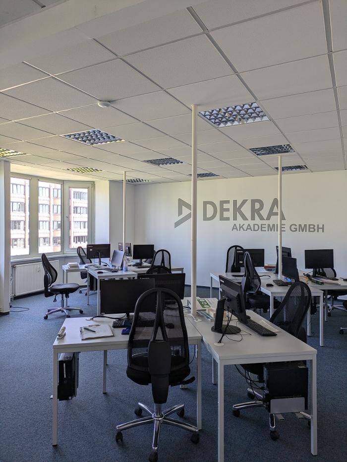 Bilder DEKRA Akademie Hamburg (Heidenkampsweg)