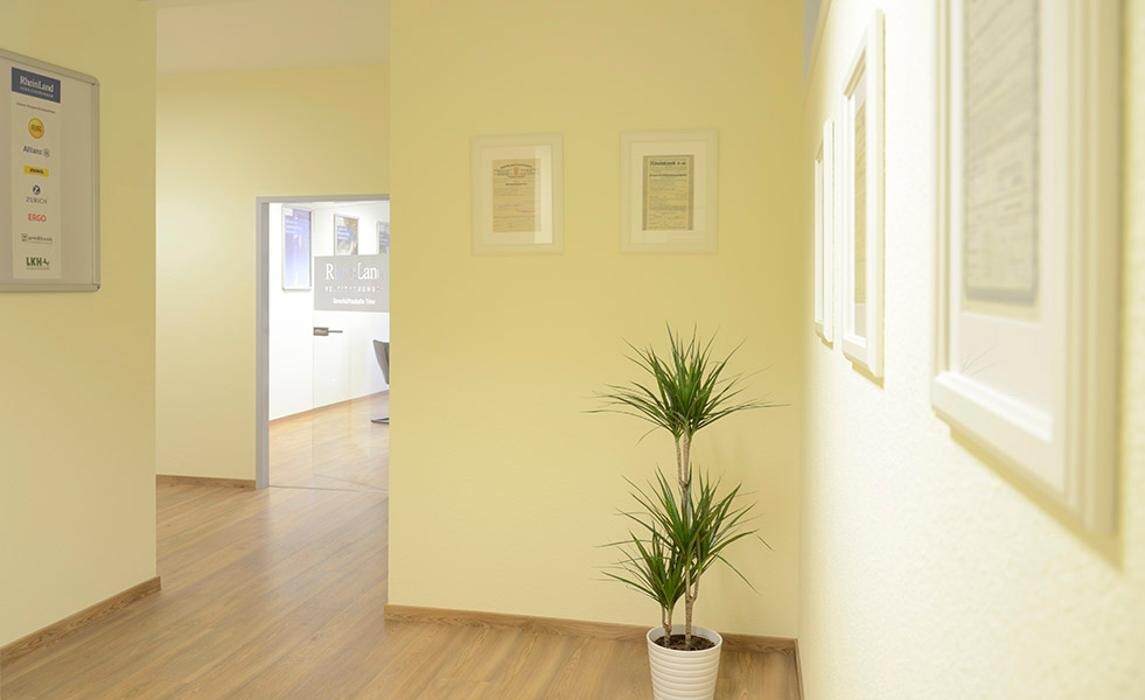 Bilder RheinLand Versicherungen Bezirksdirektion Trier