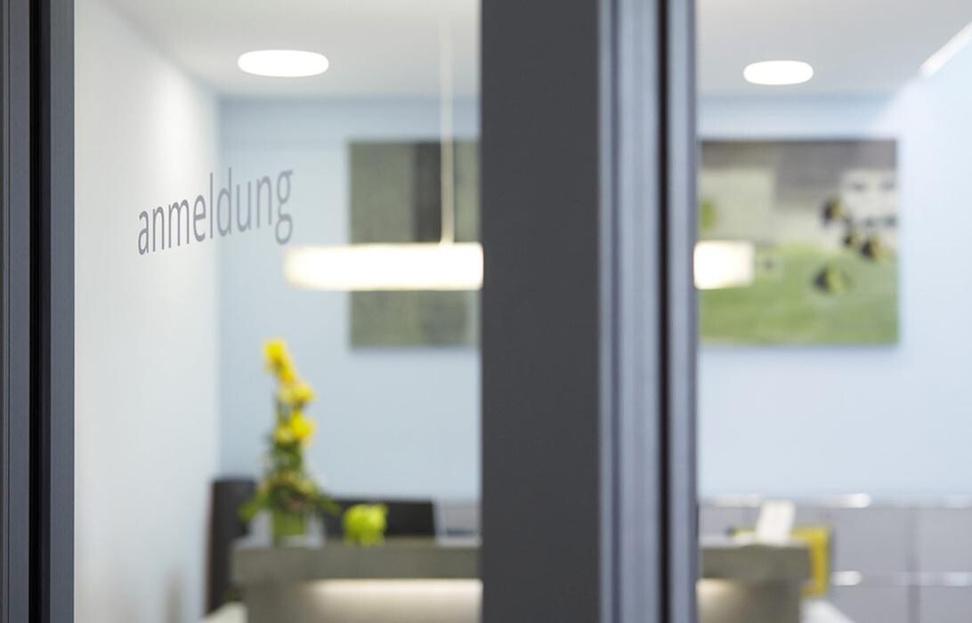 Bilder fzz - fachzahnärztliches zentrum hochheim - Dr. Martin Ullner