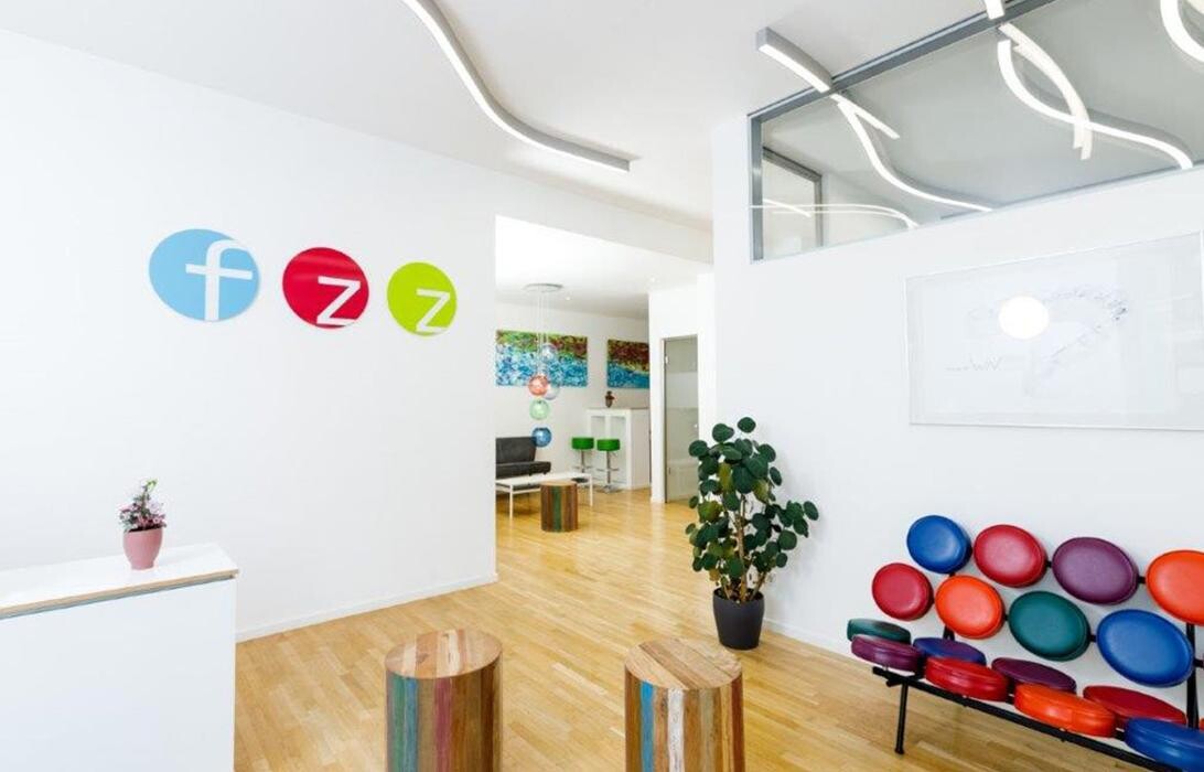 Bilder fzz - fachzahnärztliches zentrum hochheim - Dr. Martin Ullner