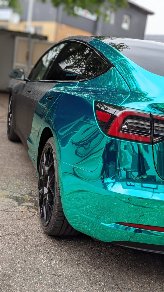 Bilder TWOinONE Werbetechnik + Folierung