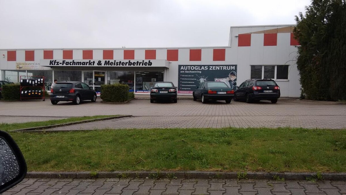 Bilder Drive in Servicecenter am Sachsenring