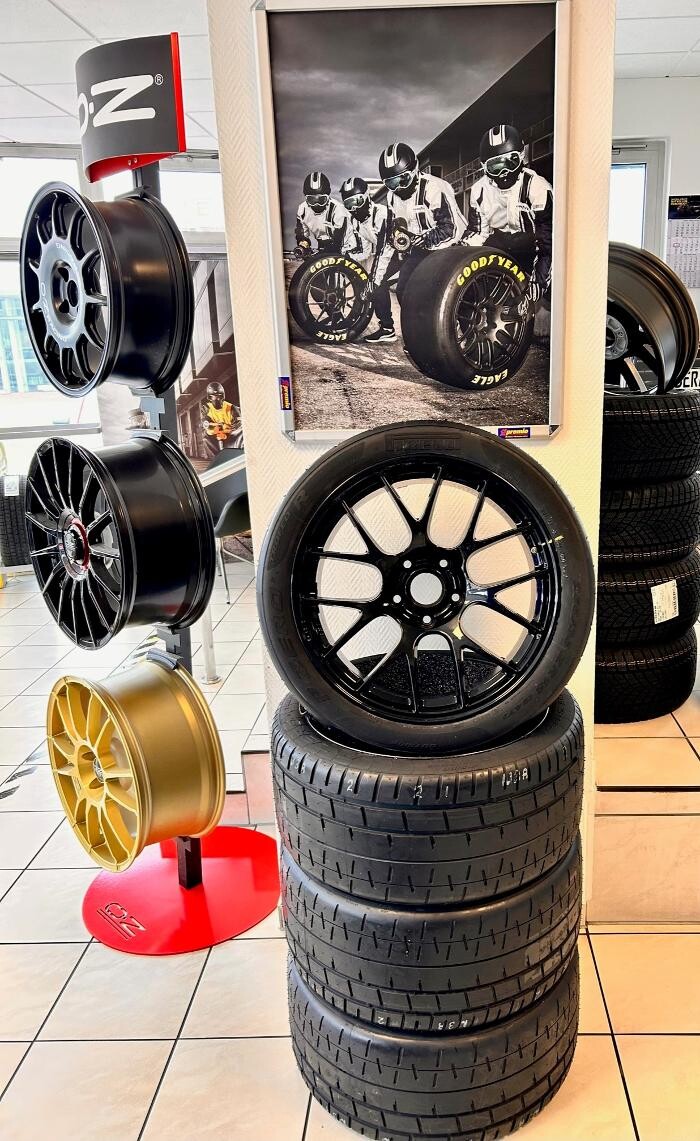 Bilder Premio Reifen + Autoservice Danger Fahrzeugtechnik