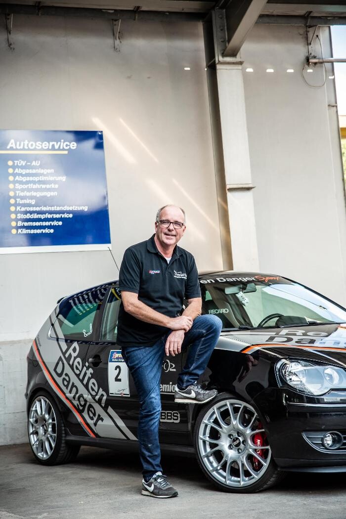 Bilder Premio Reifen + Autoservice Danger Fahrzeugtechnik