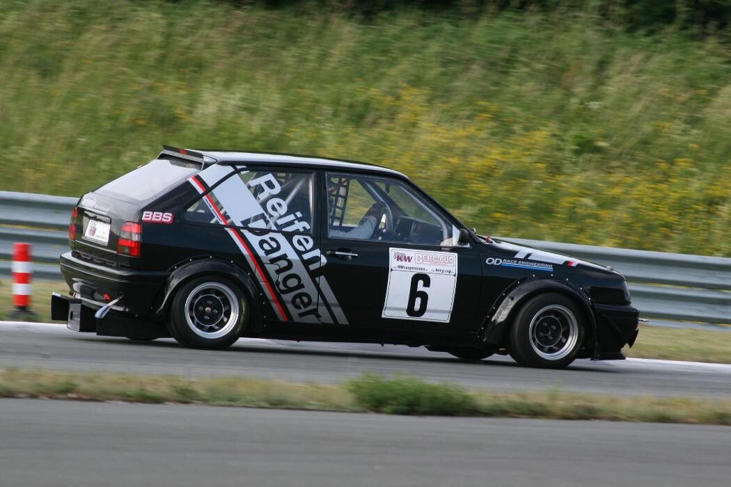 Bilder Premio Reifen + Autoservice Danger Fahrzeugtechnik