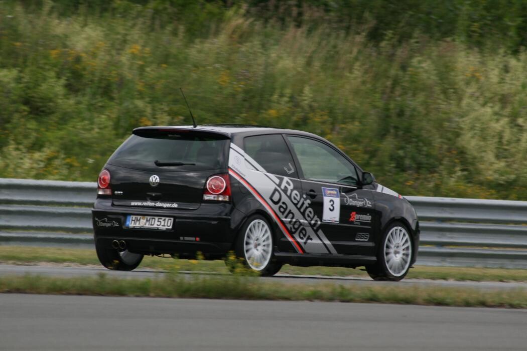 Bilder Premio Reifen + Autoservice Danger Fahrzeugtechnik