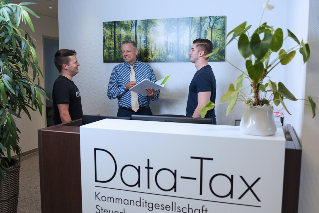 Bilder Data-Tax KG