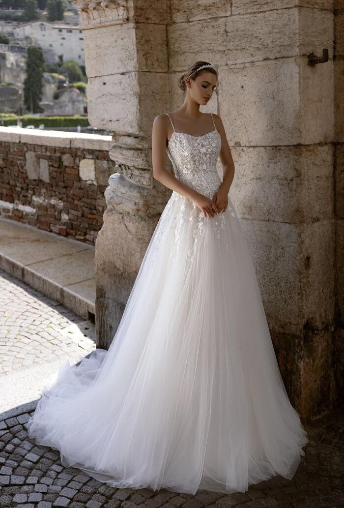 Bilder ADORNIA BRAUTMODE