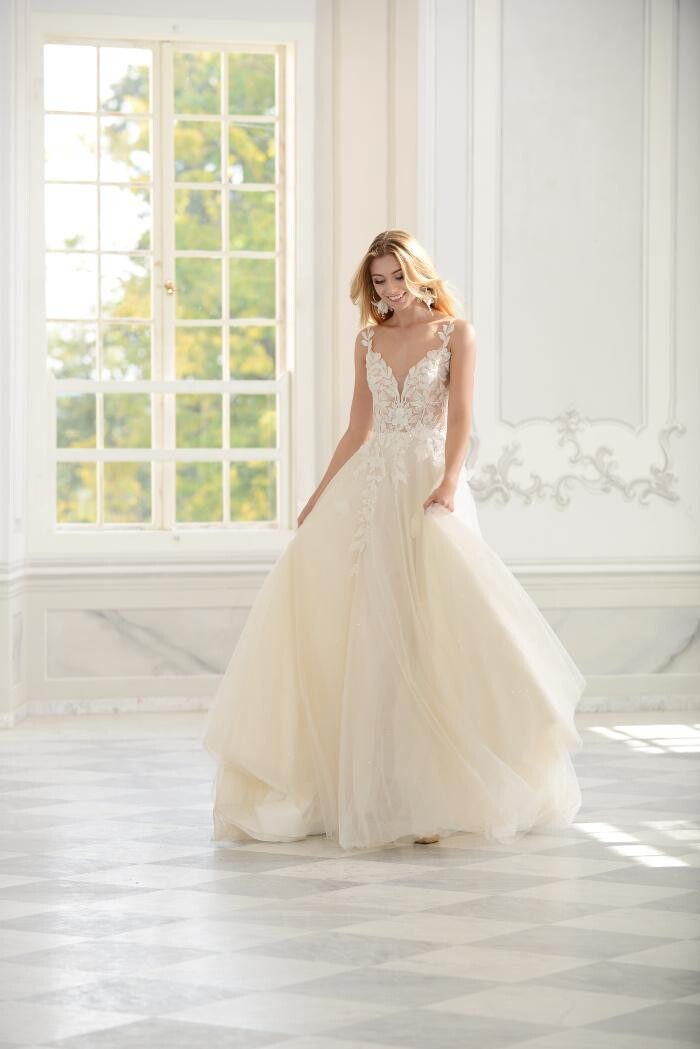 Bilder ADORNIA BRAUTMODE