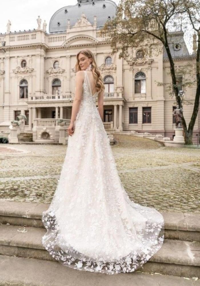 Bilder ADORNIA BRAUTMODE