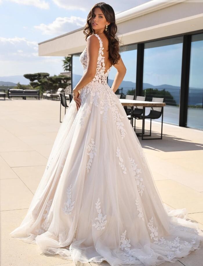 Bilder ADORNIA BRAUTMODE