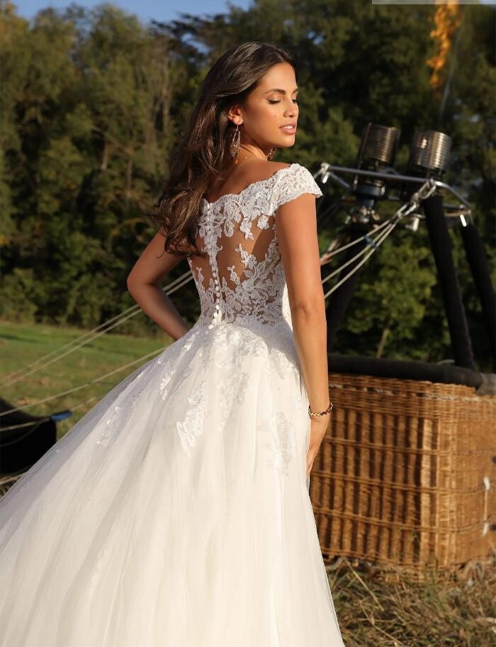 Bilder ADORNIA BRAUTMODE
