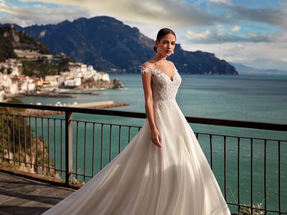Bilder ADORNIA BRAUTMODE
