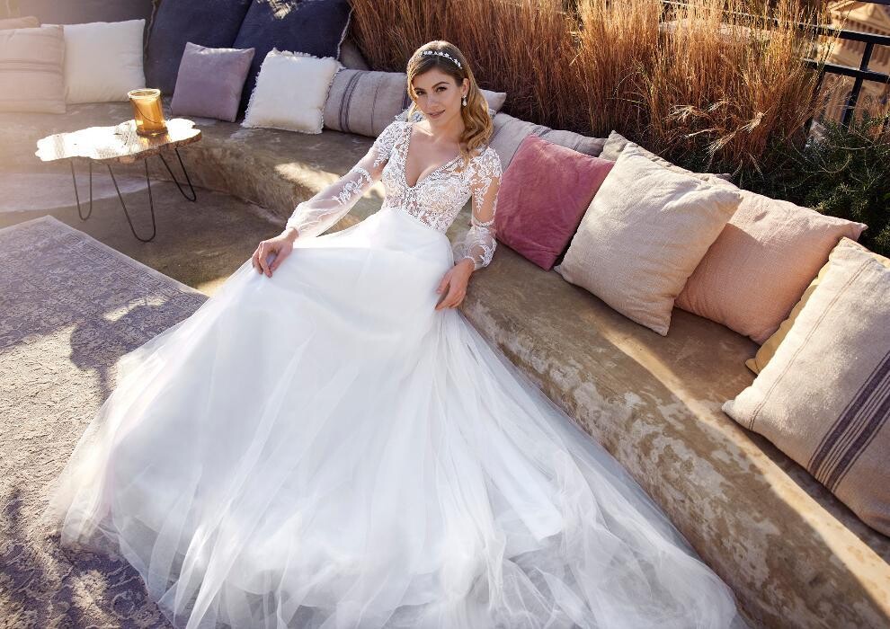 Bilder ADORNIA BRAUTMODE