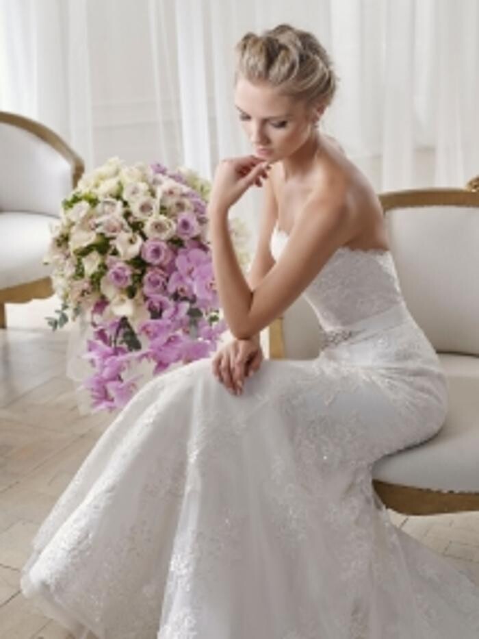 Bilder ADORNIA BRAUTMODE