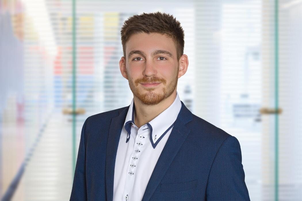 Bilder ERGO Versicherung Dieter Schweer