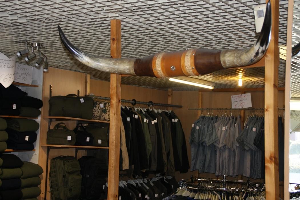 Bilder K. Stammschröer GmbH US-Navy-Shop