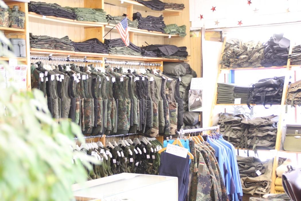 Bilder K. Stammschröer GmbH US-Navy-Shop