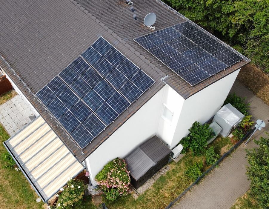 Bilder enerix Frankfurt - Photovoltaik & Stromspeicher