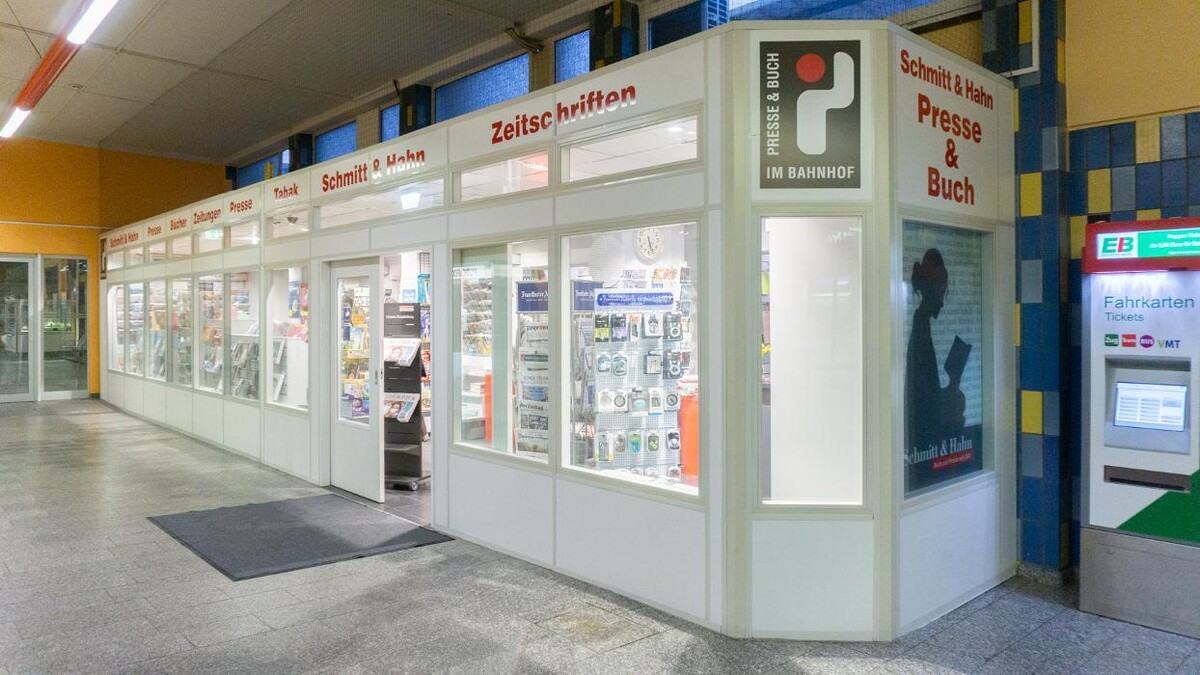 Bilder Schmitt & Hahn Buch und Presse im Bahnhof Gera